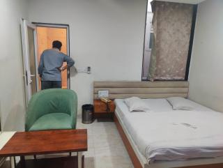 Hotel Paras - Udaipur - 3