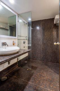 Hotel Le Roi Near New Delhi Railway Station - Nuova Delhi - 1