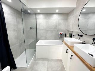 Spacious Guest Room in Basildon, Essex - Pitsea - 4