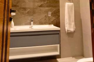 1 Bed Luxury Studio with Mountain View - Murree - 2