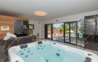 Beautiful Villa Mia with pool in Makarska - 9