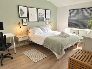 Spacious Guest Room in Basildon, Essex - Pitsea - 8