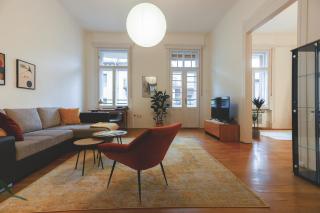 City Center Lovely Balcony Flat - Budapest - 0