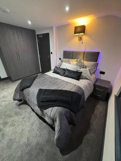 Luxury Modern 3bed 3en-suites | Central Reading - Reading - 1
