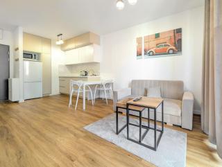 Park Skowroni Heights Apartment by BookingHost - 5