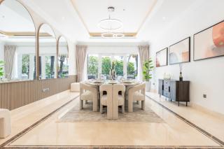 Luxurious Villa with Private Pool, Game Lounge and Minutes from Dubai Marina and JBR Beach, Emirates Hills by Deluxe Holiday Homes - 8