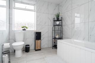 Huge 4 Bed near Anfield Stadium-Perfect for Groups - Liverpool - 3