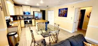 3 bedroom 2 bath Pet Friendly Ocean View 4 houses from beach - Ormond Beach - 6
