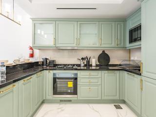 Arjan 1br Near Miracle Garden Pool & Parking - 2