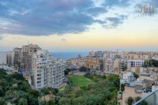 A fully equipped 3BR home with lovely views & WIFI by 360 Estates - 7