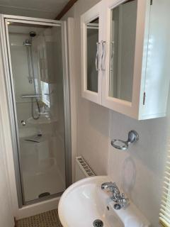 Number 28 Dornoch Firth Caravan Park - 7