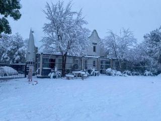 Augustine Avenue Guest House - - 2