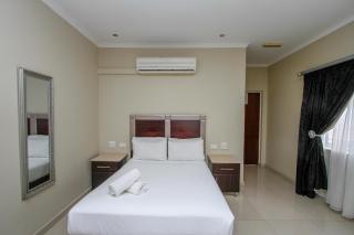 PLM Golden Lodge - Durban - 6