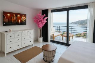 Sweet Home Turunc - Sea View Suites with One Bedroom - 2