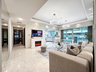 Stylish Marina 1BR High Floor Incredible Views - 9
