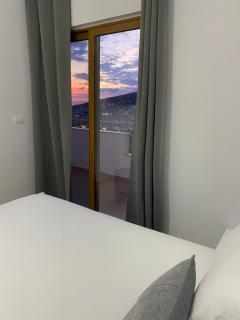 Seaside and mountain view apartment - Saranda - 7