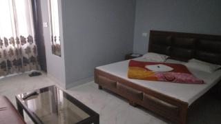 Green Oak Guest House - Jammu - 4