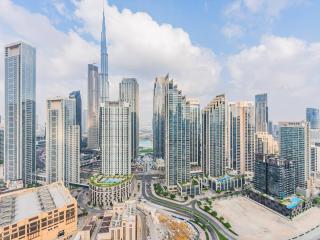 Luxury 2-br Condo With Stunning Views And Balcony - Dubai - 6