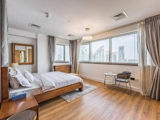 Luxury 2-br Condo With Stunning Views And Balcony - Dubai - 5