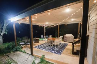 Big Lot Waterfront of Cedar Creek Lake Sleeps 12 - Mabank - 3