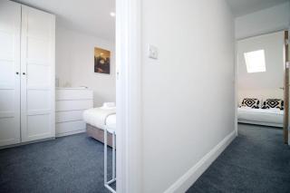 3 Bdr Apartment Spacious & Central Free Wifi - Cardiff - 5