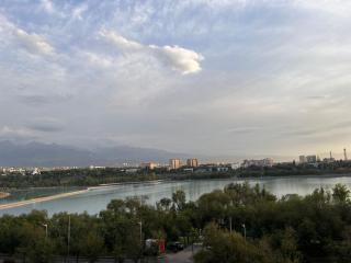 Апартаменты с с видом на горы и озеро - Almaty - 0