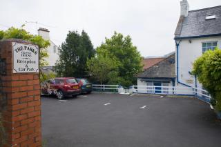 The Parks Guest House - 7