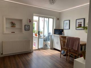Charming House Luton Airport - Luton - 7