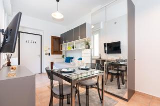Le Petite Studio-Interno cortile di charme - Turin - 2