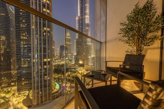 Downtown Dubai, Burj Khalifa View, Steps From Dubai Mall, Infinity Pool - 1