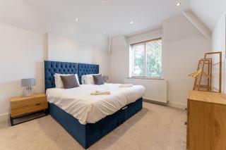 Large Home near Edgbaston Stadium, UOB & QE hospital sleeps 6 - 6