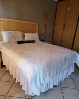 Emakhonkosi Guest House - Secunda - 2