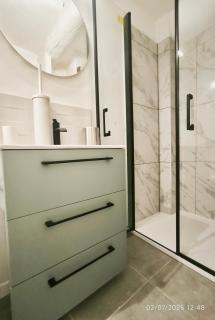 Studio neuf avec clim au centre d'Aix 1er étage - 4