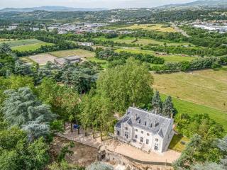 Château de charme - T4 Luxe -Climatisé - Vourles - 0