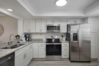 Gorgeous Beachfront Condo at Loggerhead Cay - Sanibel - 3