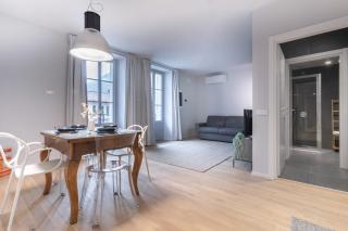 City Wall - Central Quiet Apartment - 7