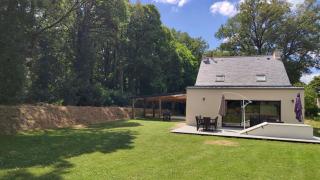 Maison bretonne rénovée à 20 min des plages, parking privé - Grand-Champ - 2