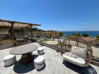 The House Residence Helis Bodrum Private Beach Villa - Eskiömerler - 4
