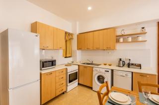 WalkTo Beach & Restaurant by QuickTrips - St. Paul's Bay - 4
