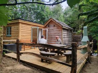 Hayne Barn Estate - 6 Luxury Lodges with private hot-tubs- 1 studio-loft without hot-tub - Hythe - 9