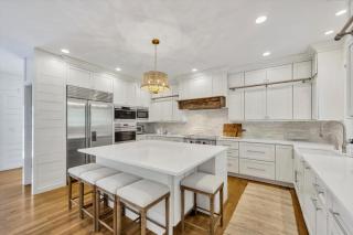 The Davis Modern Luxury Mansion Steps from the Ocean - Falmouth - 7