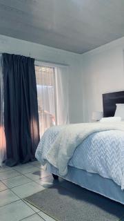 Blue Horizon Guesthouse - - 4