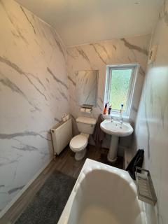 2Bed Contractor & Family Stay Kingswinford DY6 - Kingswinford - 1