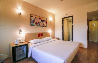 Hotel Zed -Near IGI-Airport-Terminal-3 - New Delhi - 8