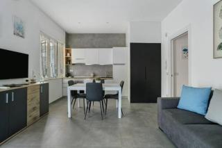 Apartment 50 m from the Sea and Private Parking - Marina di Pietrasanta - 0