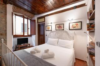 Keys of Italy-CorsoS-9-Studio by Palazzo Vecchio n2 - Florenz - 3