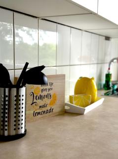 Comfy Modern 4-Bed Apartment, WiFi, 20min DUS, 5min A46 - Erkrath - 0