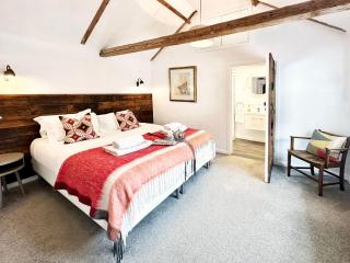 Bertie by The Suffolk Cottage Collection - Chillesford - 8