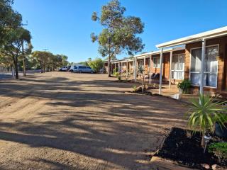 Hawker cabins - 3