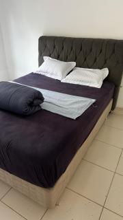 Quarto Queen size privativo em casa de condomínio - Cotia - 0